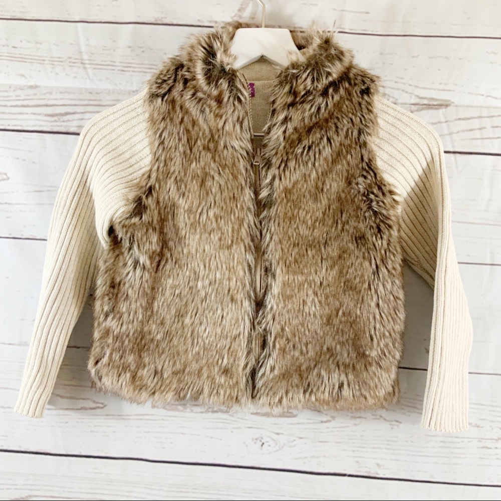 Sweater Vest by Shrinking Violet Size (5-6) Child